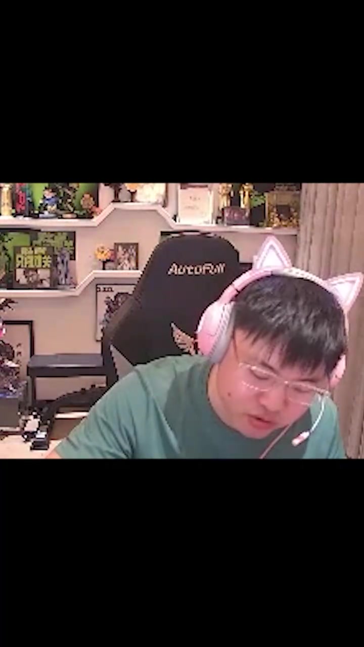 谈球吧体育官网入口家庭美满🥰Uzi说起婷婷给自己做饭一脸幸福：婷婷做的就是好吃
