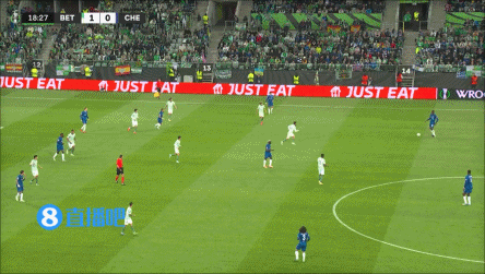 谈球吧体育app官网关键防守！巴迪亚西勒快速退防，防住安东尼