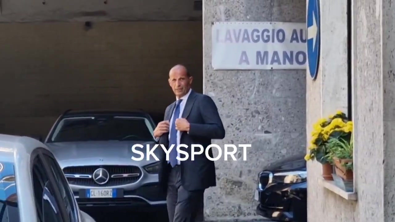 谈球吧静待官宣，阿莱格里被拍到现身米兰签约，弗拉尼&斯卡罗尼也在场