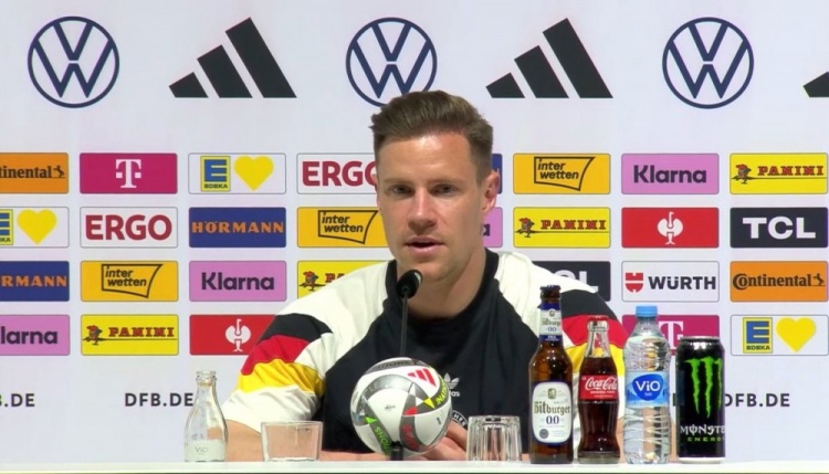 谈球吧(中国)官方网站特尔施特根:没人与我谈过离队,下赛季将留在巴萨&有竞争很正常