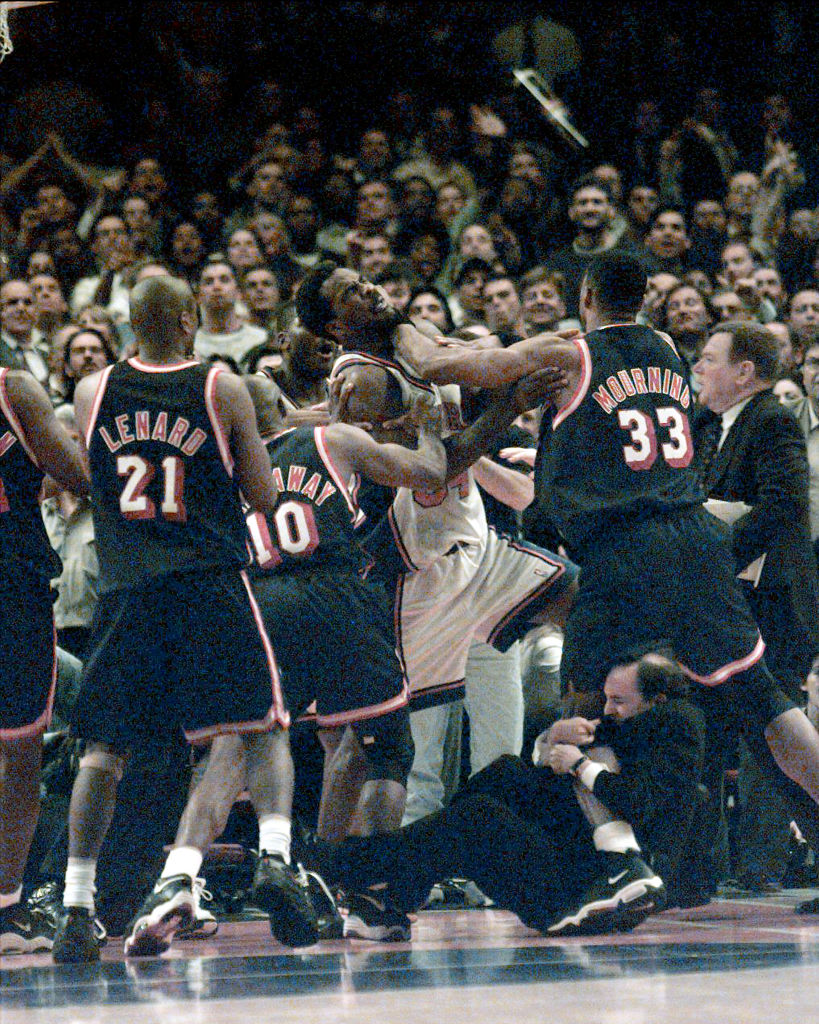 谈球吧体育app下载被球员公开批评！被卡莱尔完全压制！揭秘锡伯杜下课的多重因素